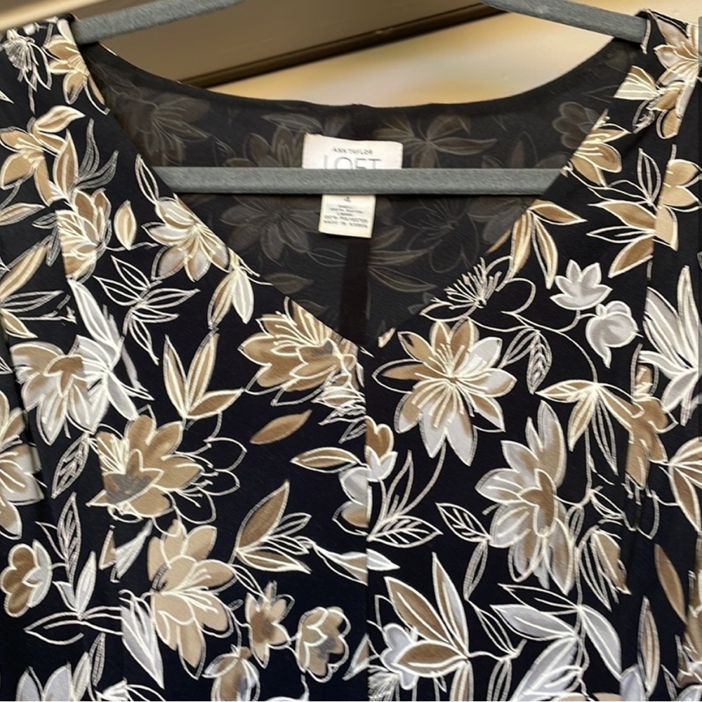 Ann Taylor LOFT Floral Dress - Picture 3 of 4